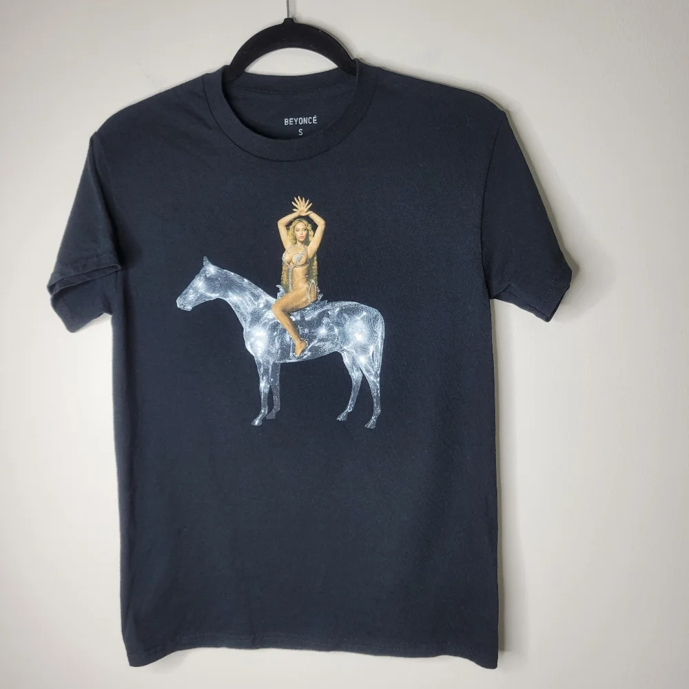 Beyonce Renaissance Tee - Picture 1 of 7